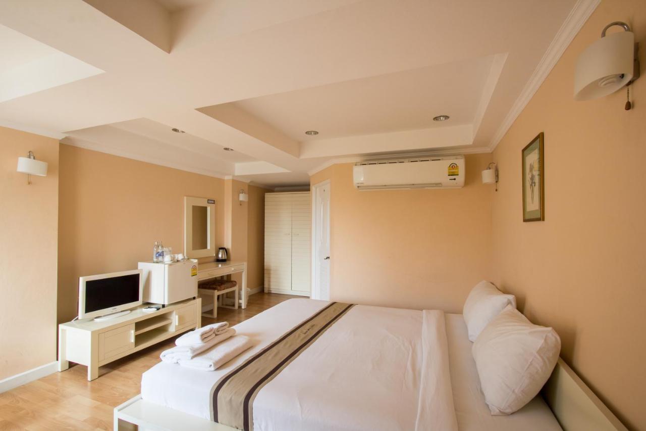 Hotel Triple Palms House Chiang Mai Zewnętrze zdjęcie